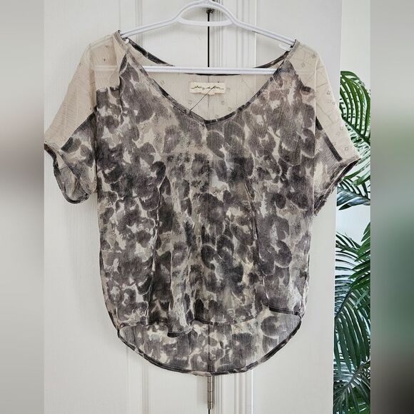 Urban Outfitters Sheer Patterned Blouse - Picture 2 of 5